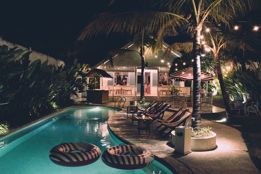 Outdoor kitchen