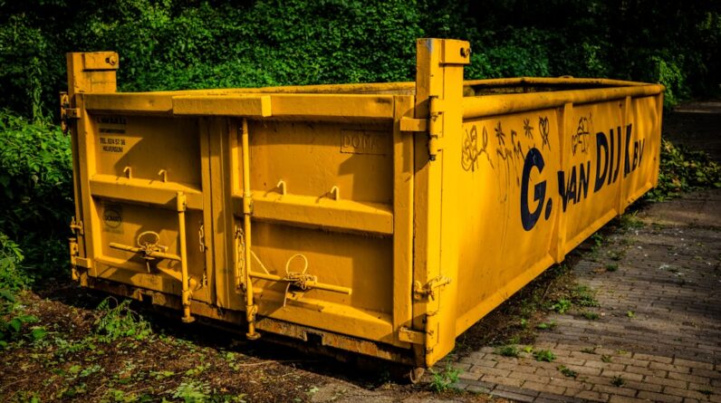 Photo Construction debris