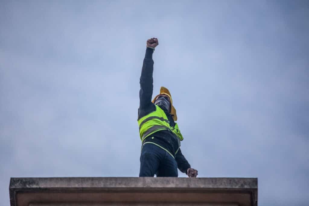 Photo Resilient Workers