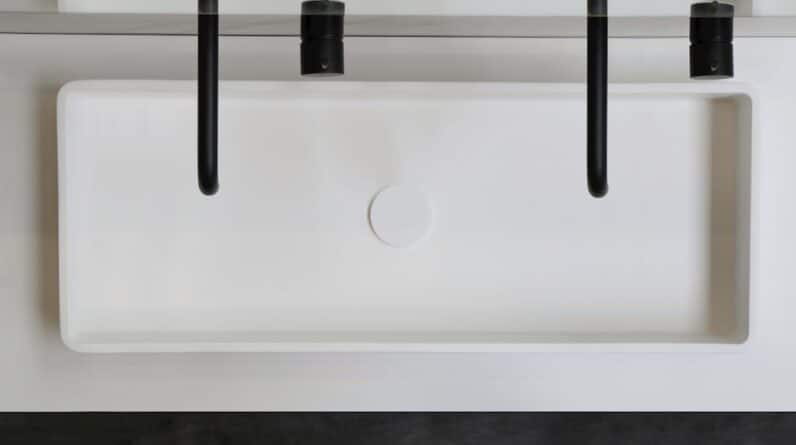 Photo L-shaped counter