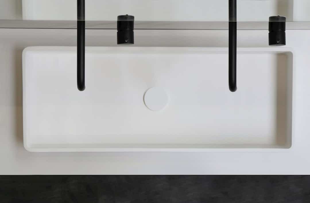 Photo L-shaped counter