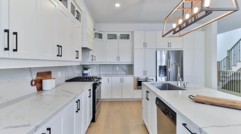 Photo Custom Home Builder Selection