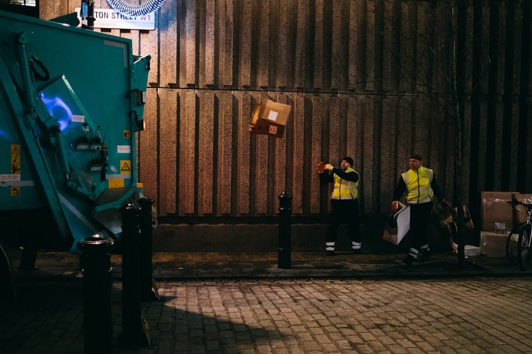 Photo Construction Site Trash Solutions