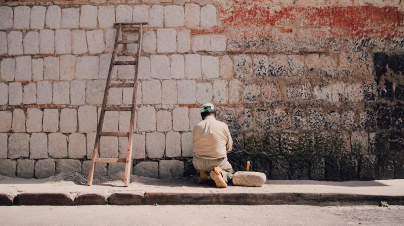 Photo Remodeling Contractor Duties