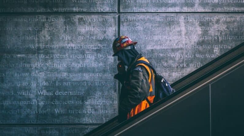 Photo Contractor Hiring