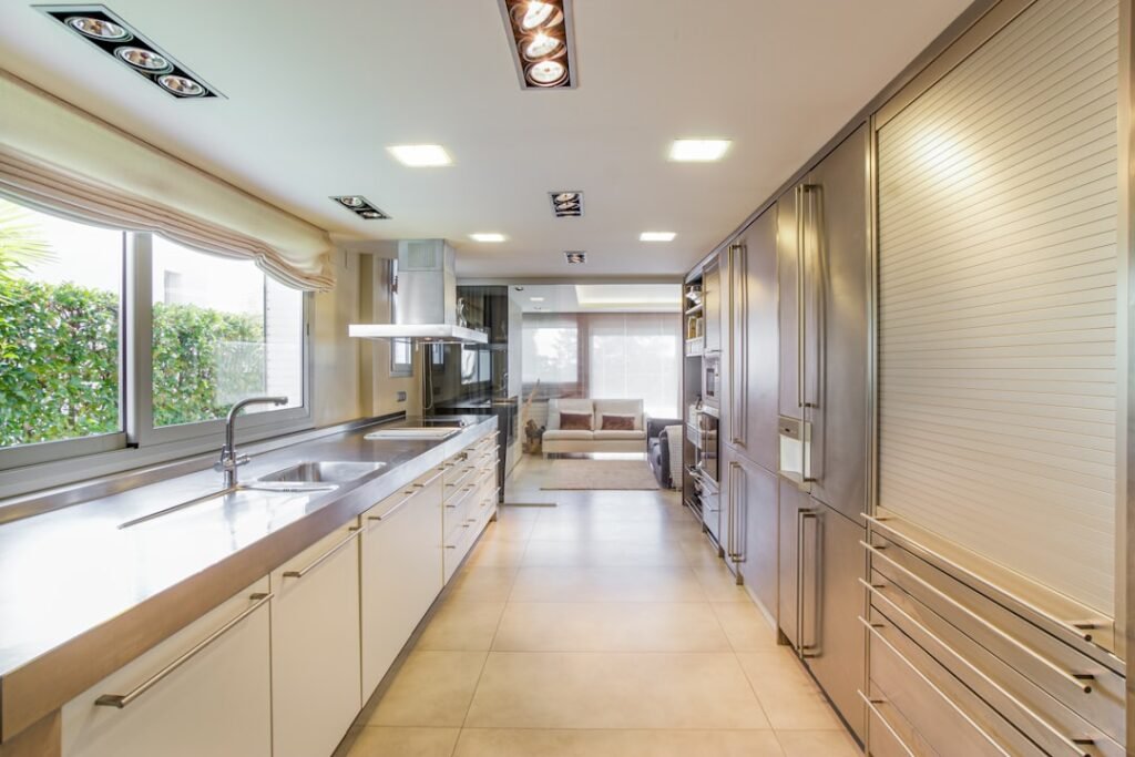 Photo Home Contractor Options
