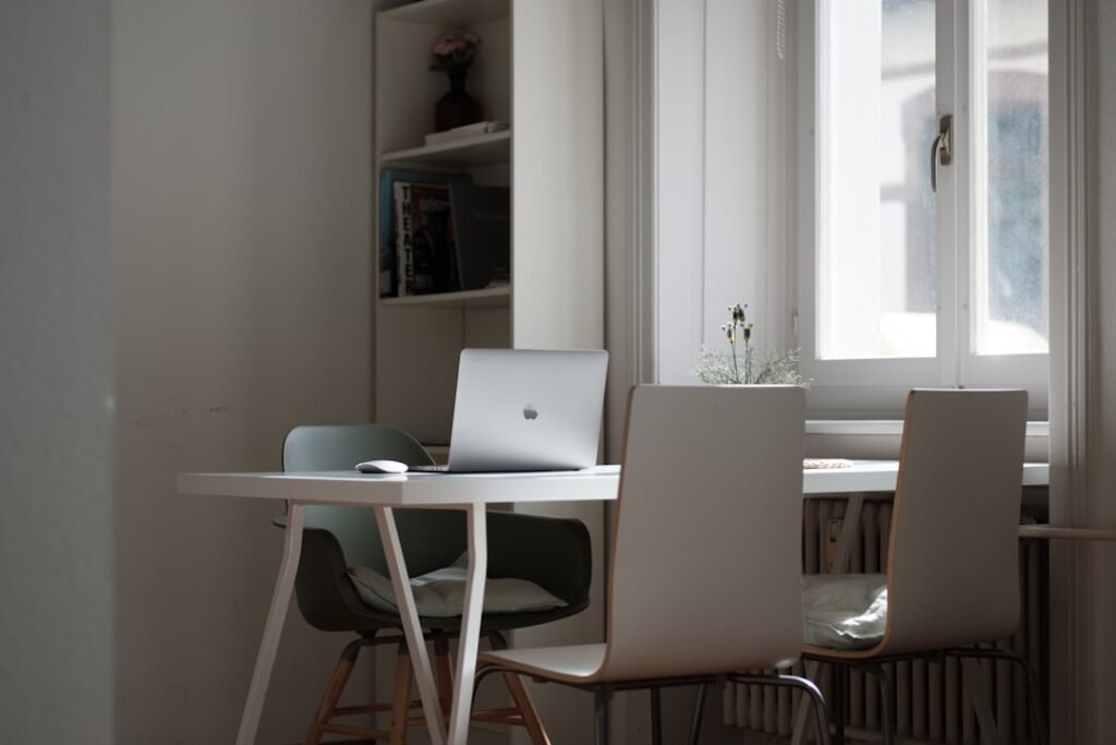 Photo Freelance Contractor Jobs Online