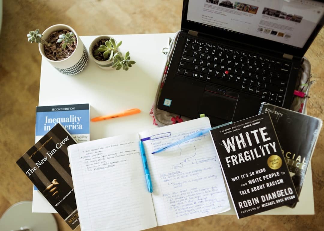 Photo Freelance vs Contract Work