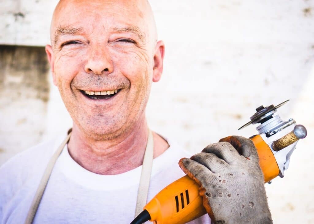 Photo Remote Contractors Benefits