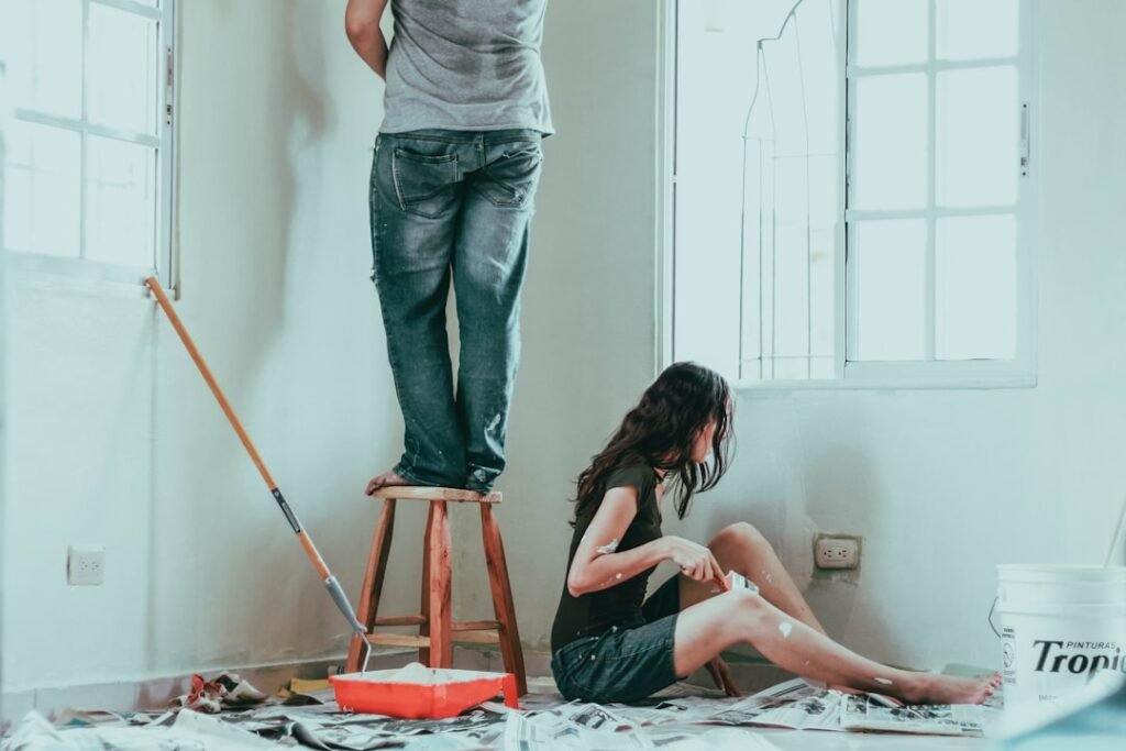 Photo Remote Contractors Earn