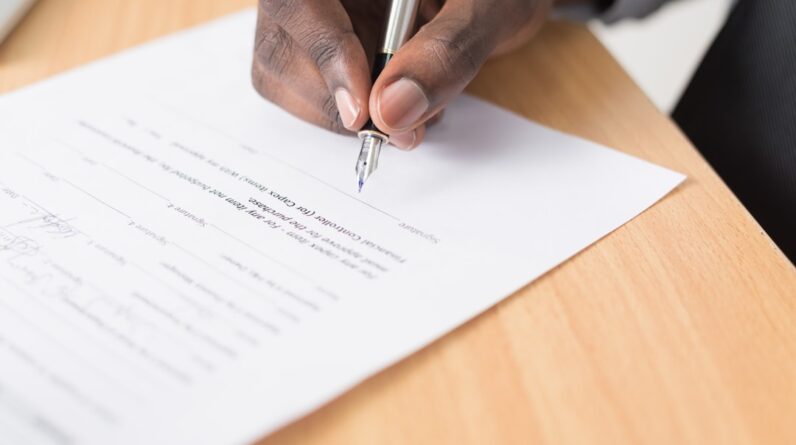 Photo Work from Home Contracts