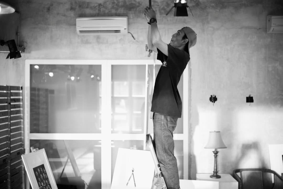 Photo Home Improvement Contractor Bonding